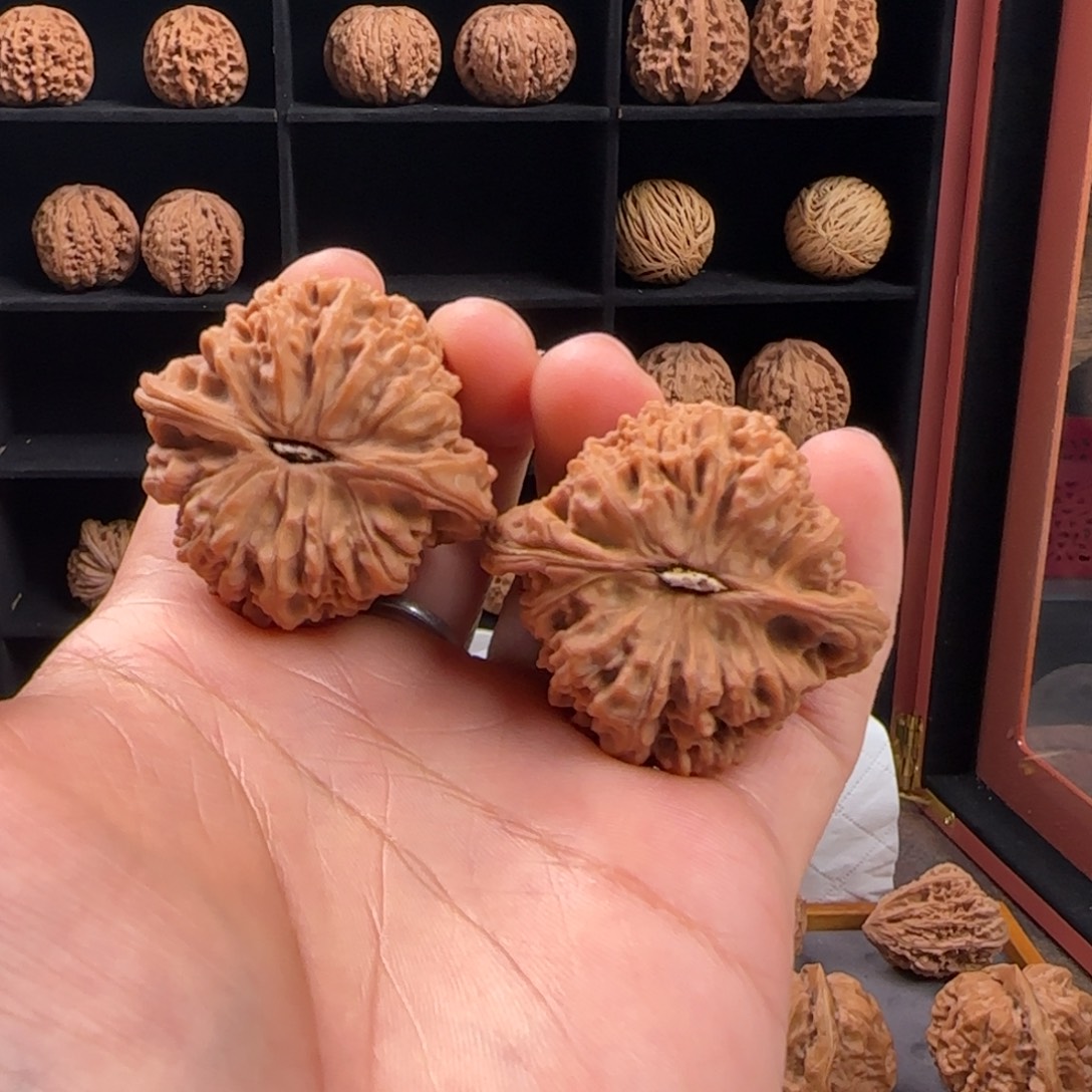 ༺***༻桃核吊坠全品三角疆17552