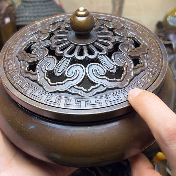 铜器摆件老王直播间