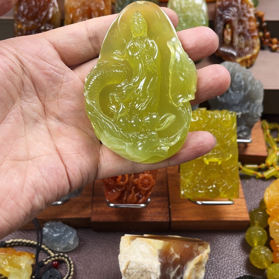 蛇纹石玉颈饰未镶嵌幸*