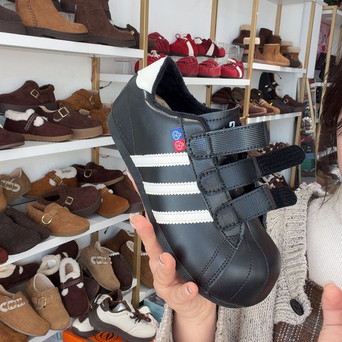 卡皮巴拉魔术贴给编码去拍