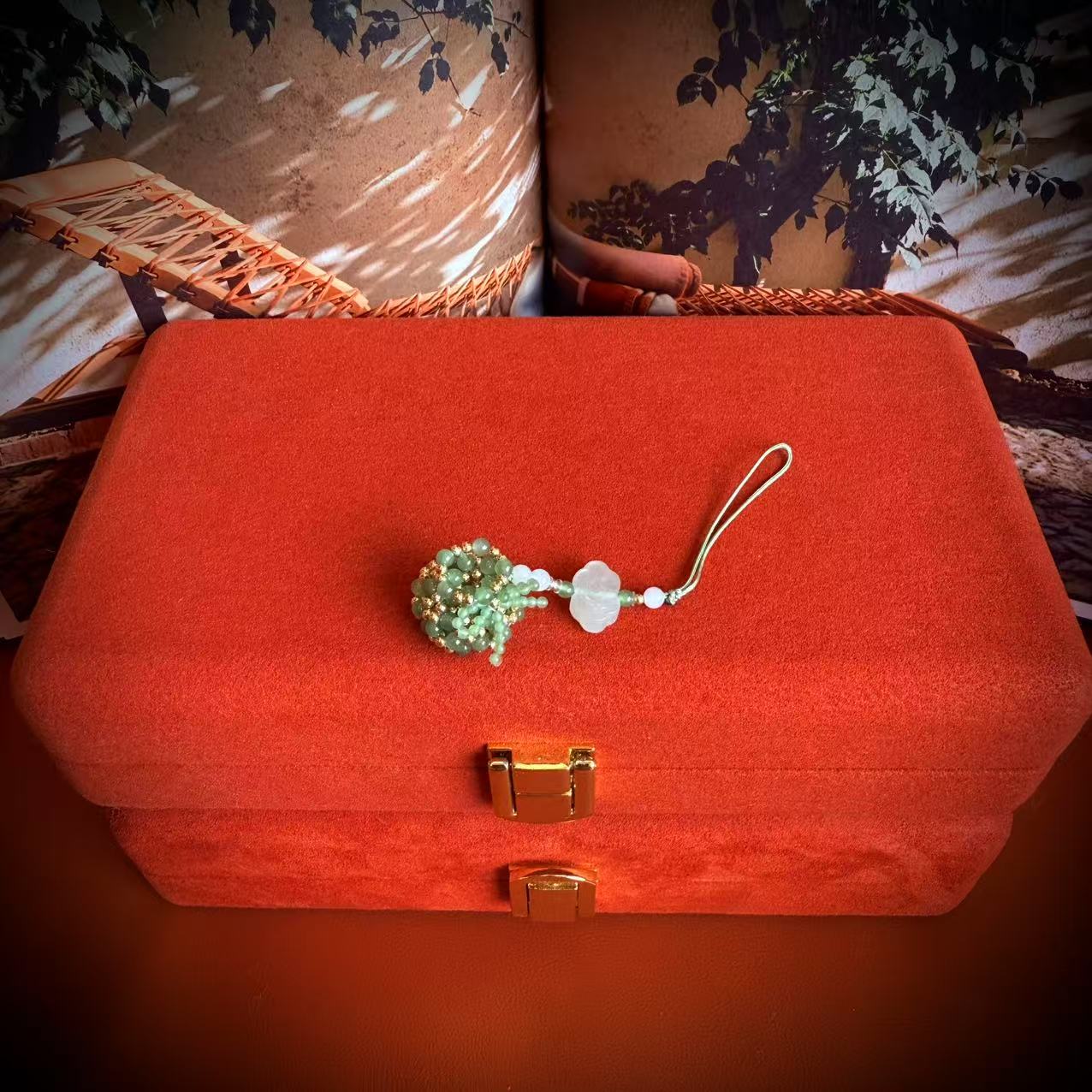 壹屿珠宝     70818      和田玉典藏级万能挂   