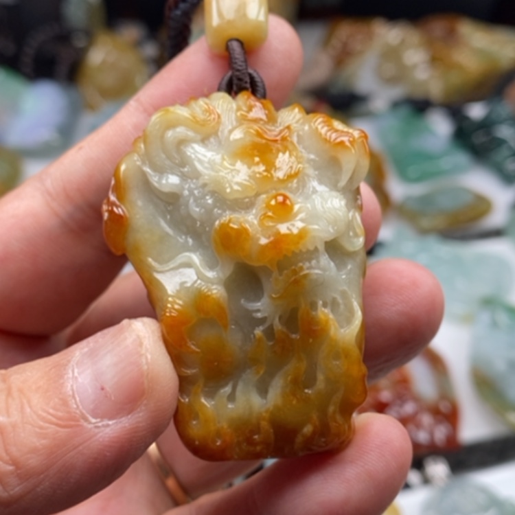 【闪购商品】翡翠颈饰未镶嵌执*手缅甸翡翠A货吊坠