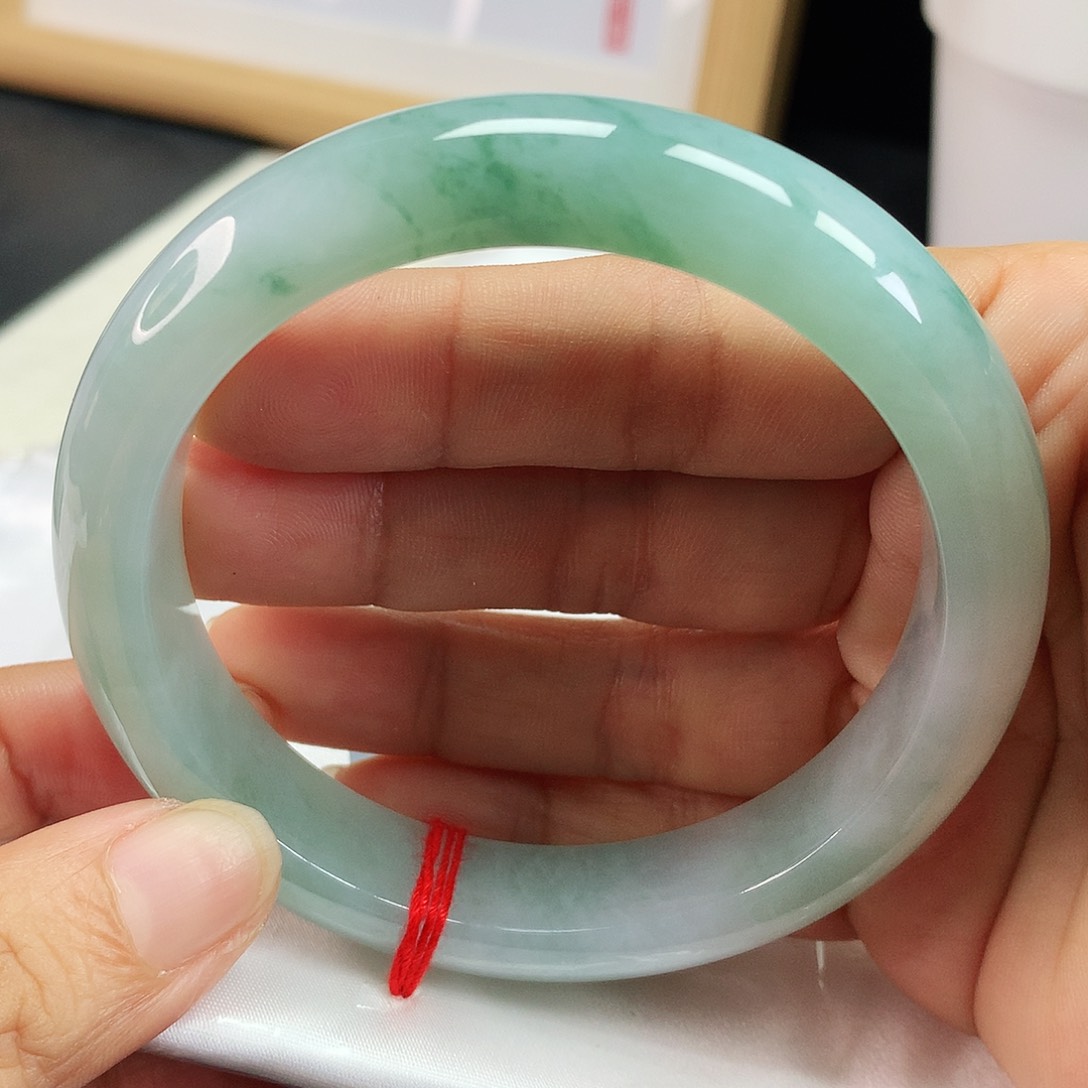 未镶嵌手镯翡翠淡**然翡翠手镯145