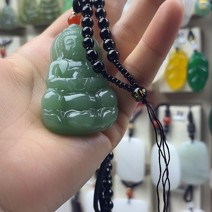 人***！石英质玉未镶嵌颈饰