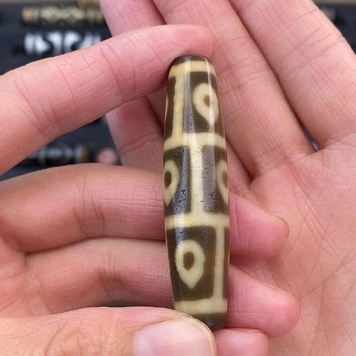 谭***人玛瑙/玉髓未镶嵌颈饰