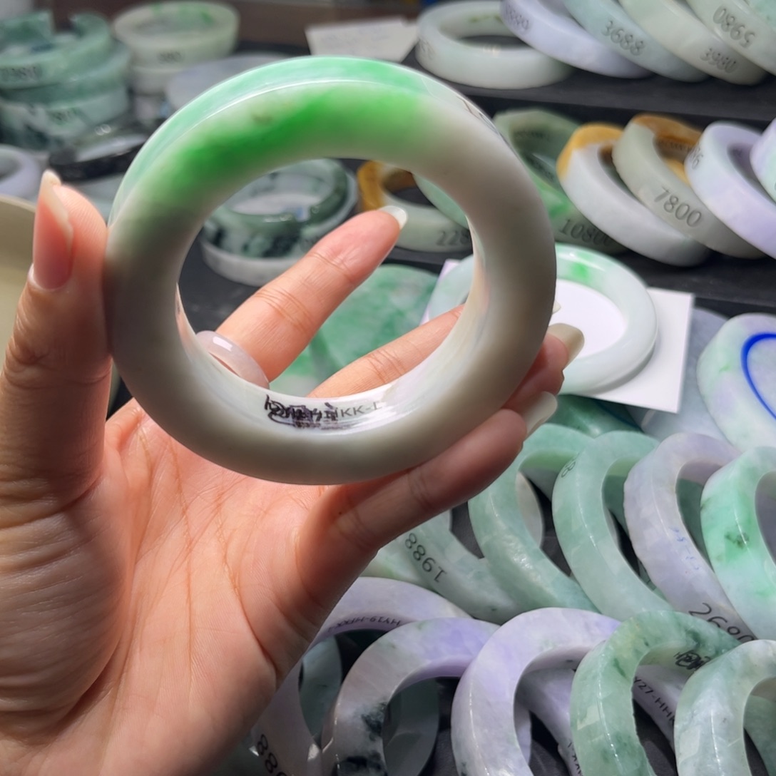 定制翡翠手镯未镶嵌