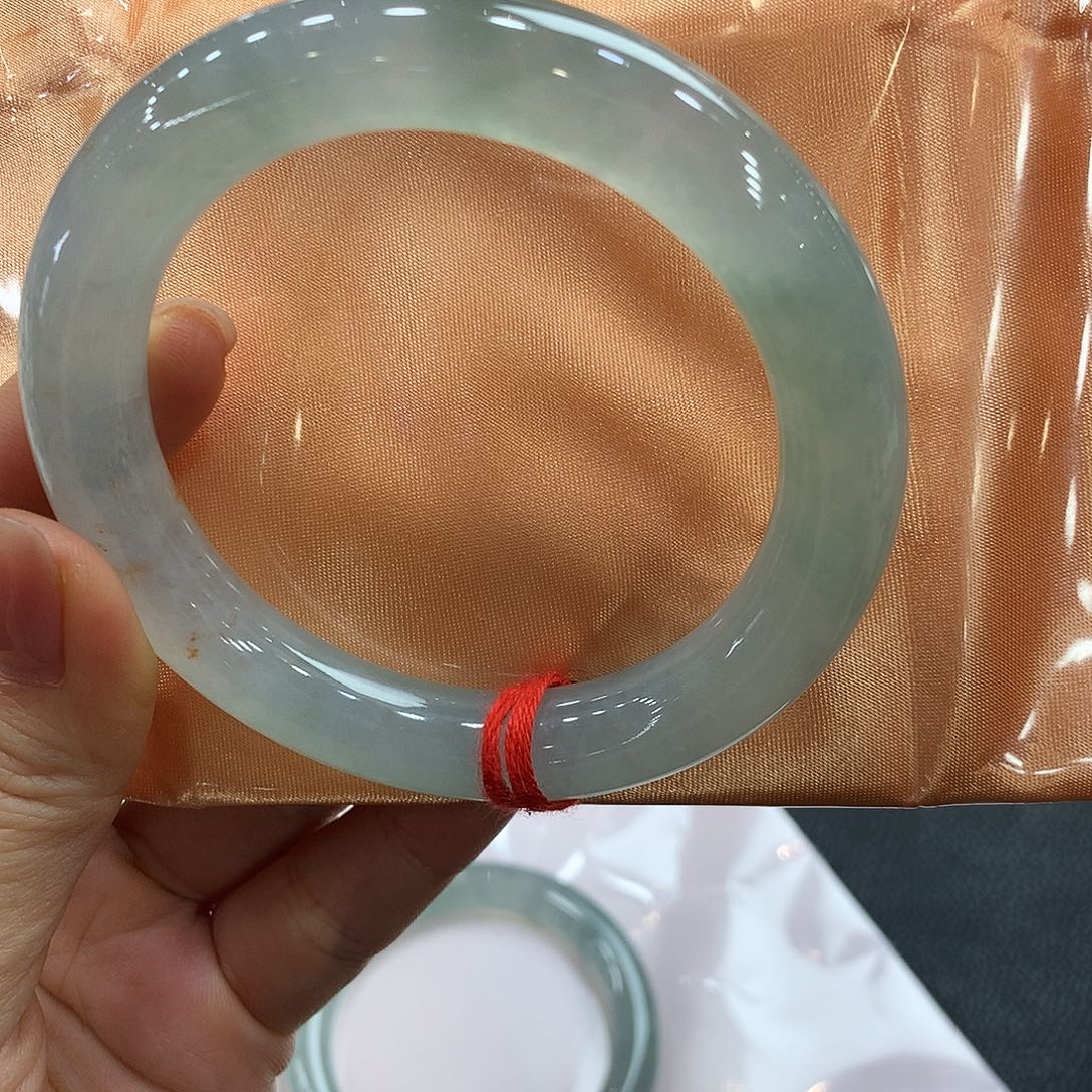 深***翡翠未镶嵌手镯57.7圆条两天鉴赏有纹裂