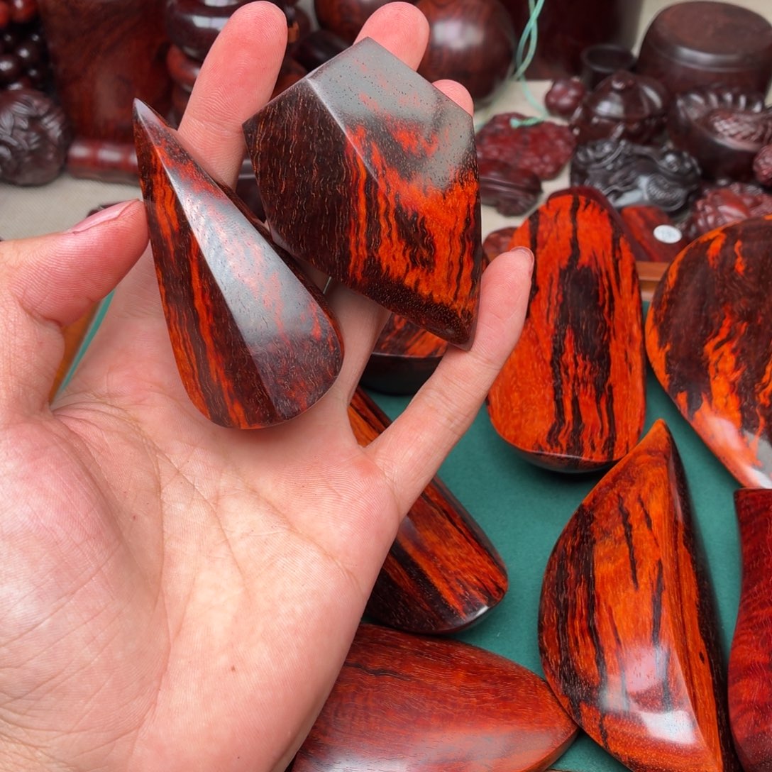 用***3檀香紫檀（小叶紫檀）