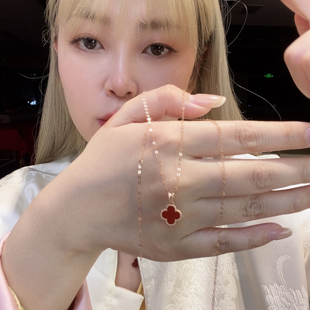 玛瑙/玉髓18K金镶嵌项链红k枚