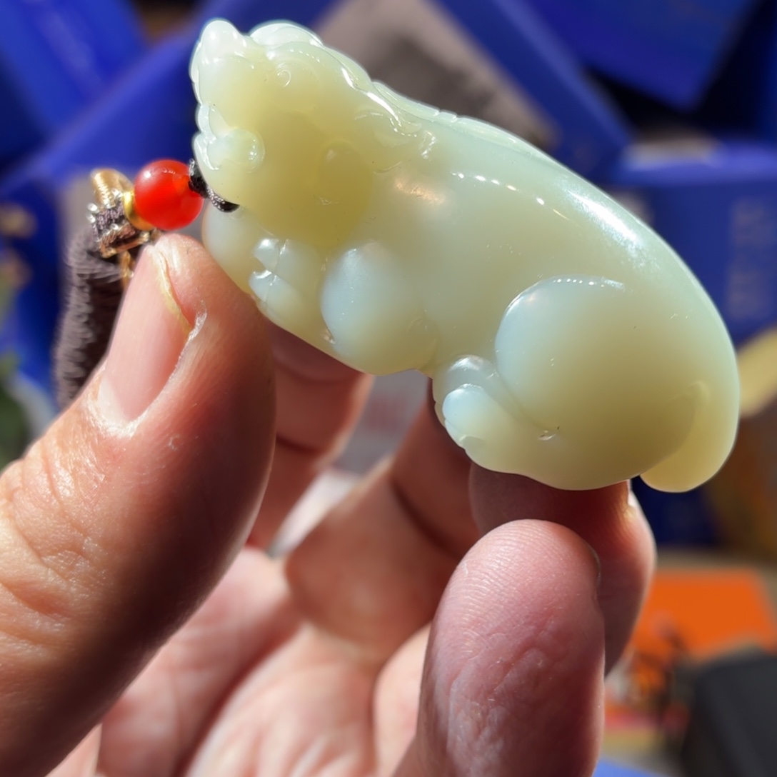 和田玉（糖玉）未镶嵌颈饰