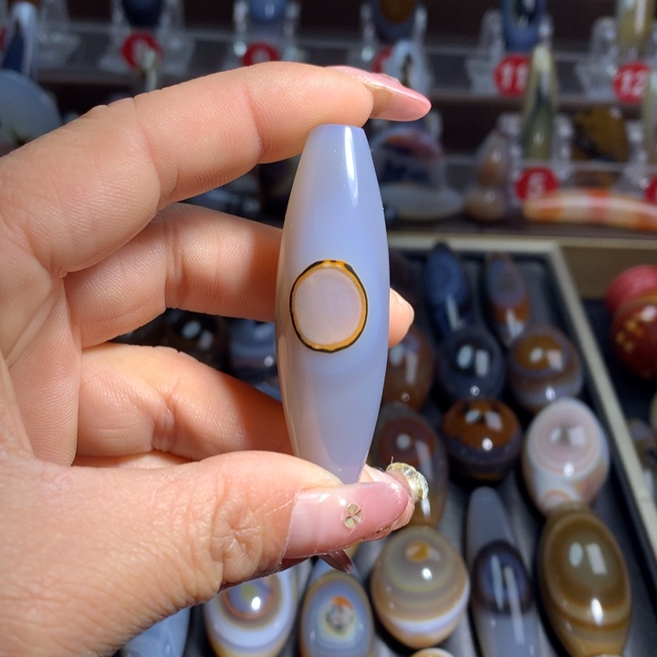 玛瑙/玉髓颈饰未镶嵌吊坠