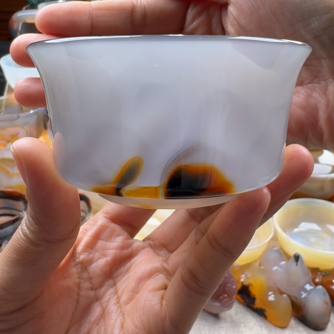 瓯***江玛瑙/玉髓未镶嵌玛瑙茶杯