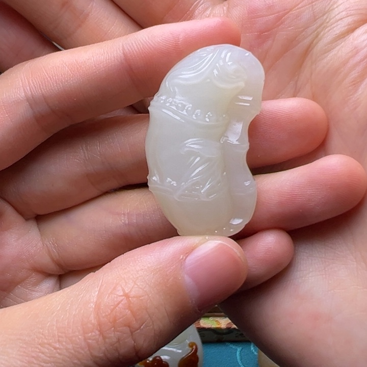 开***乐和田玉未镶嵌颈饰