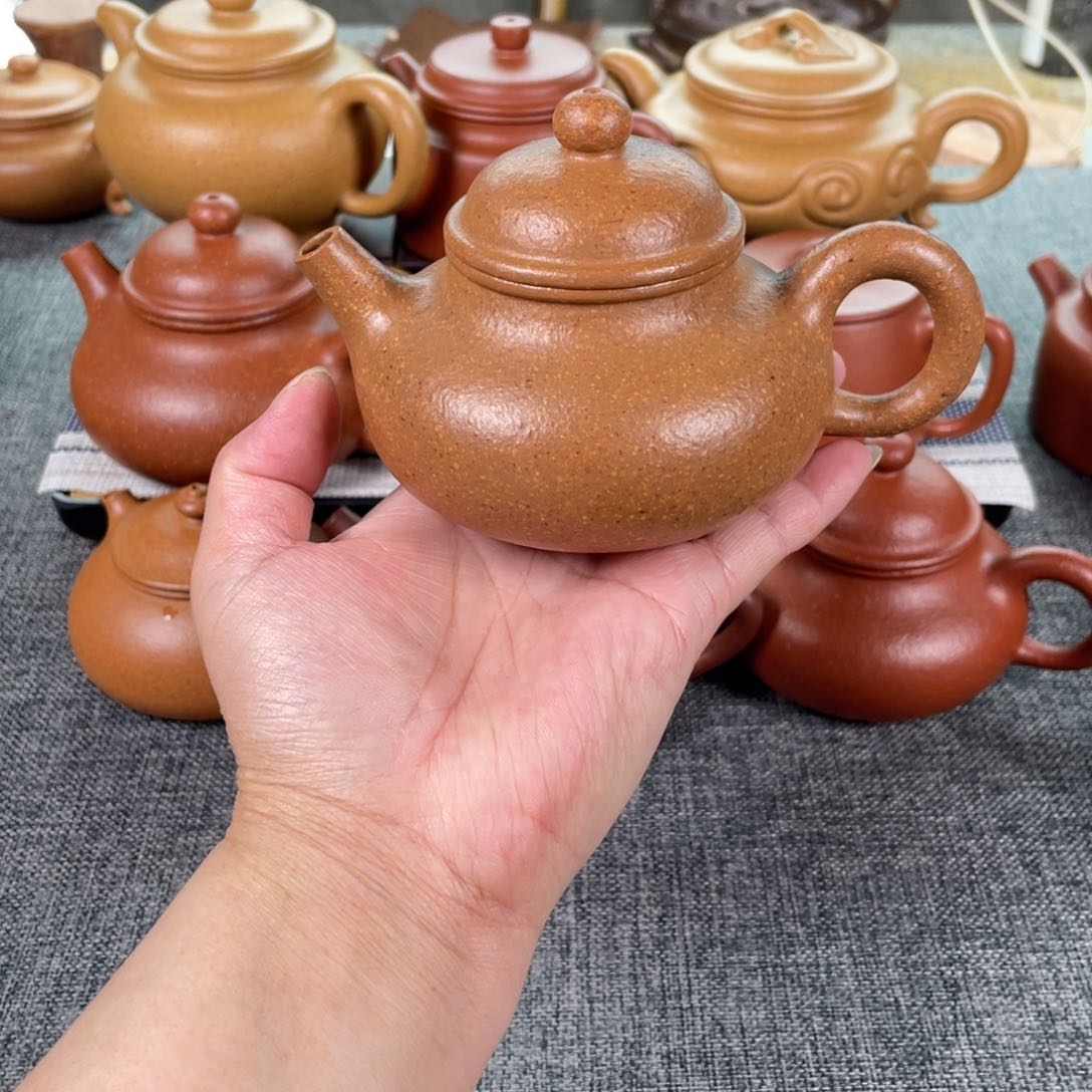 紫砂茶壶黄段容天半手16目200