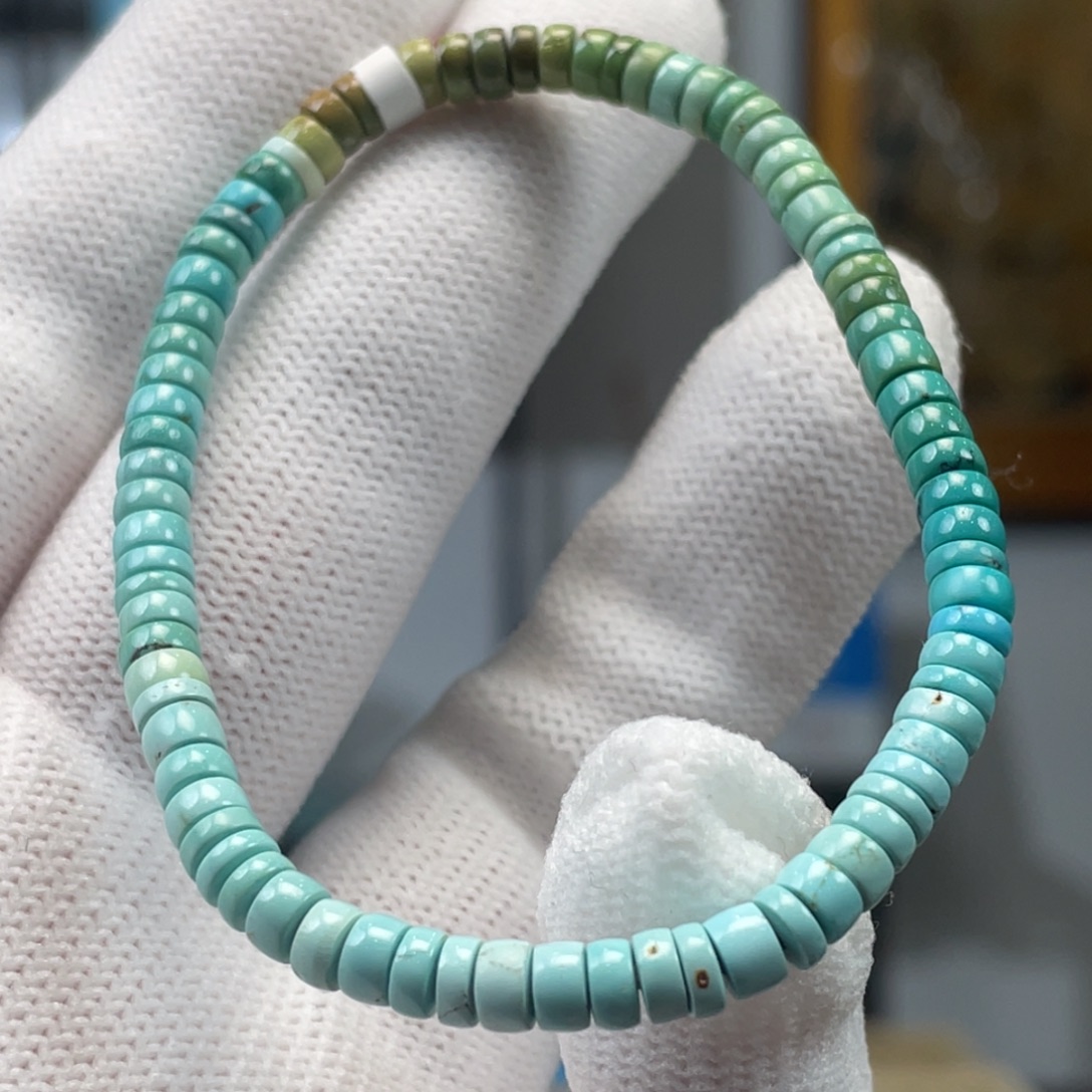 绿松石未镶嵌挂件