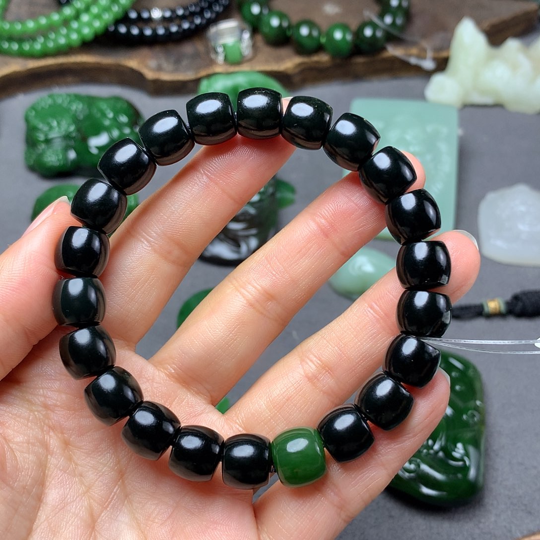 和田玉颈饰未镶嵌手串