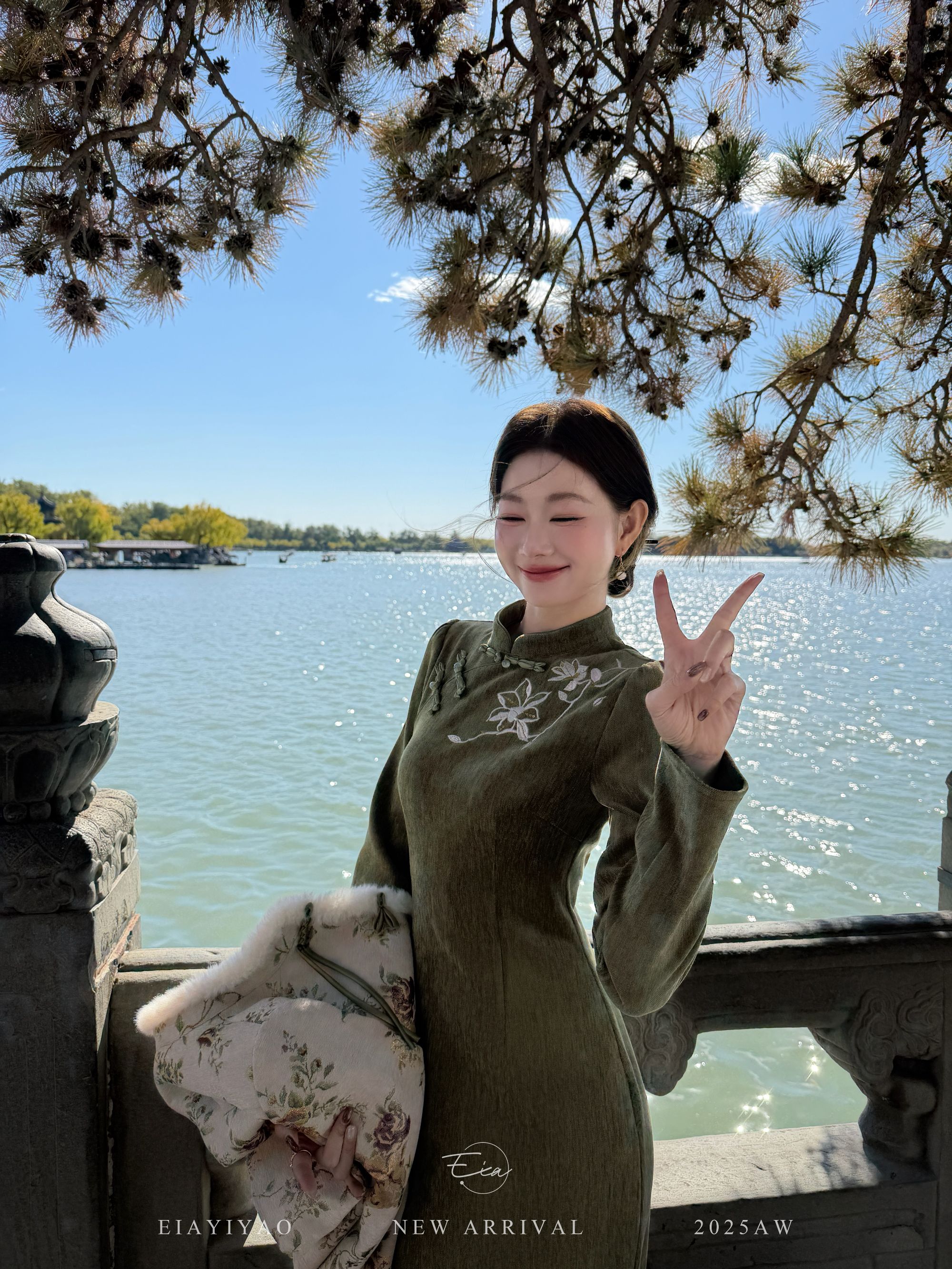 EIA一尧新中式国风【万物生】旗袍气质温婉灵动女显瘦刺绣连衣裙冬