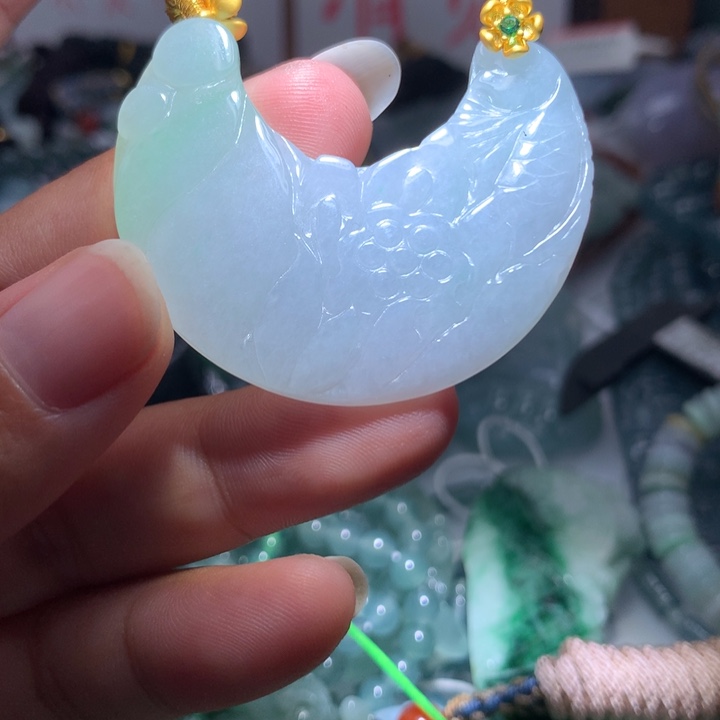 翡翠颈饰未镶嵌保真天然A货翡翠