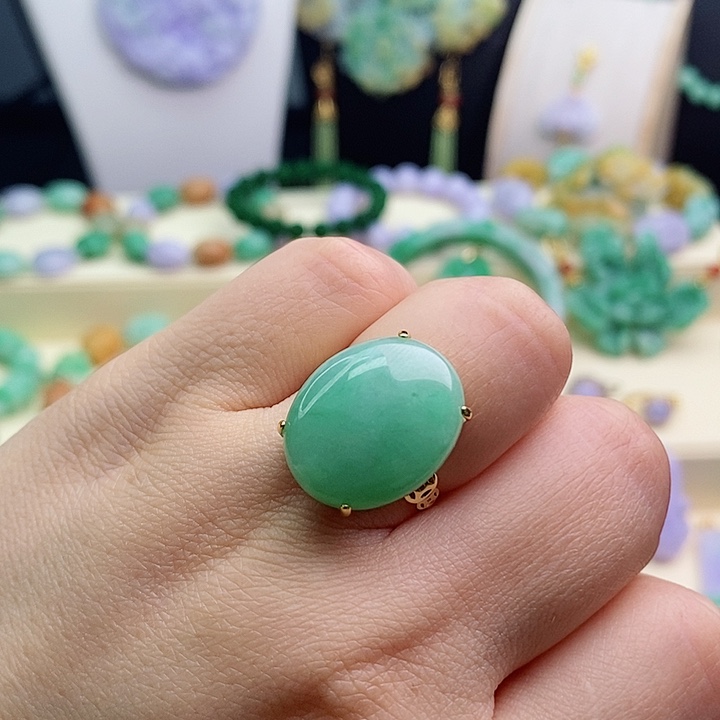 翡翠戒指未镶嵌绿翡大蛋面戒指