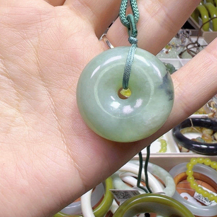 未镶嵌蛇纹石玉手链