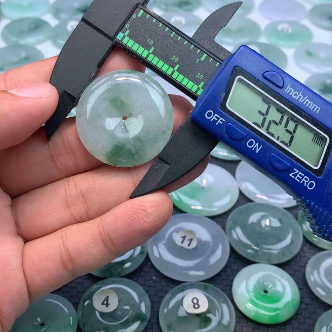 翡翠未镶嵌颈饰缅甸天然A货翡翠