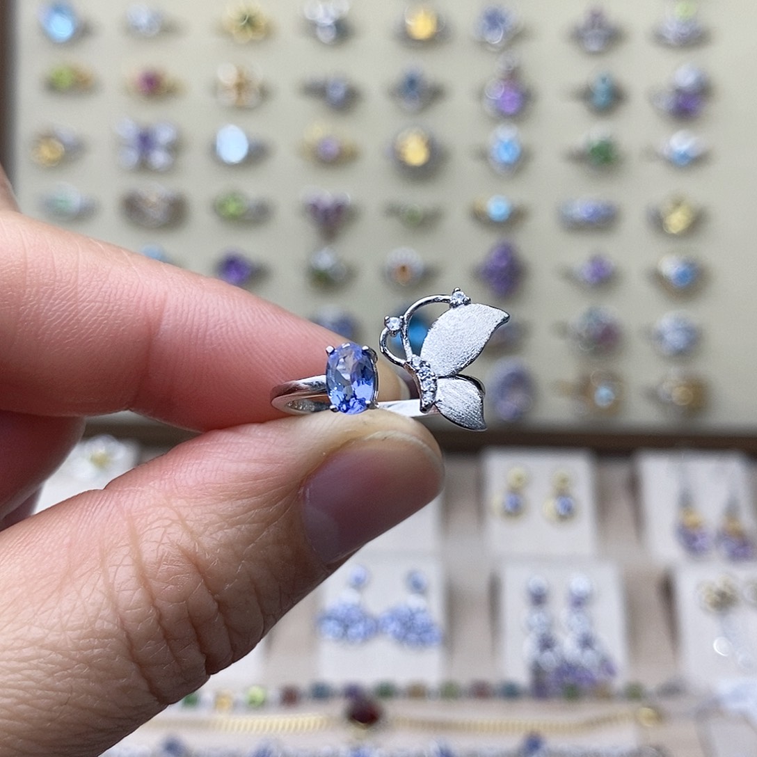 坦桑石戒指银S925镶嵌需要证书备注