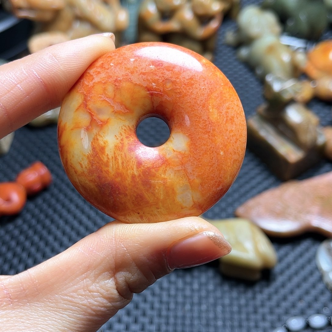 白玉菩提吊坠摆件