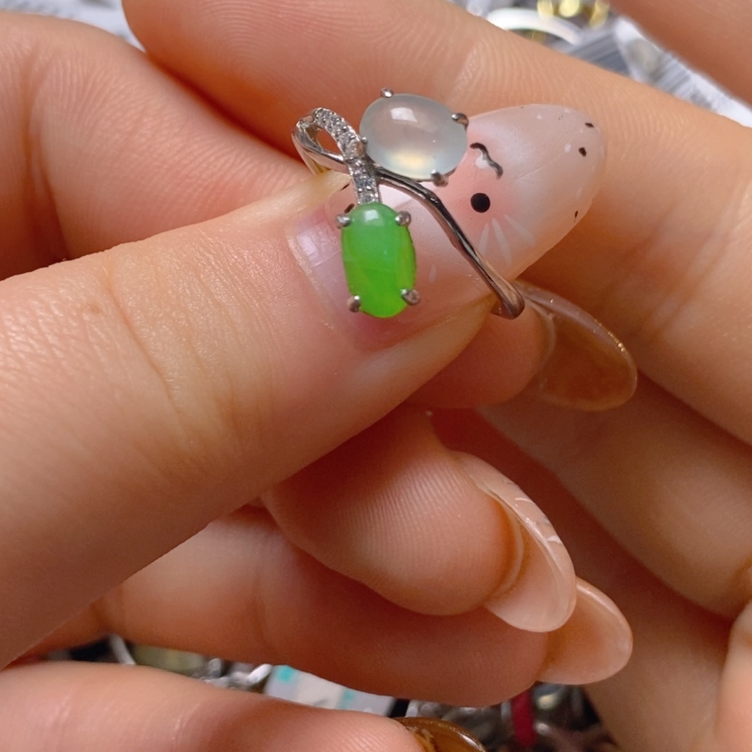 银S925镶嵌戒指翡翠百内无证书