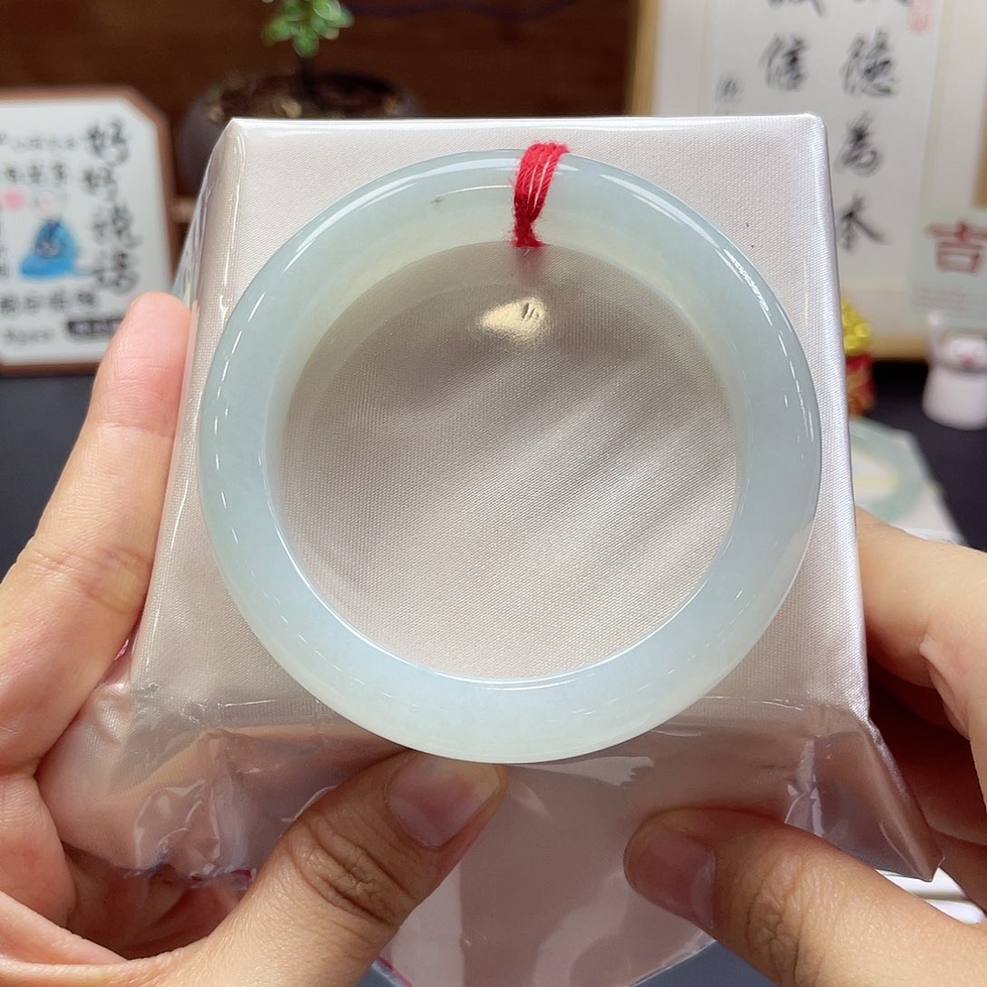 翡翠未镶嵌手镯17 号