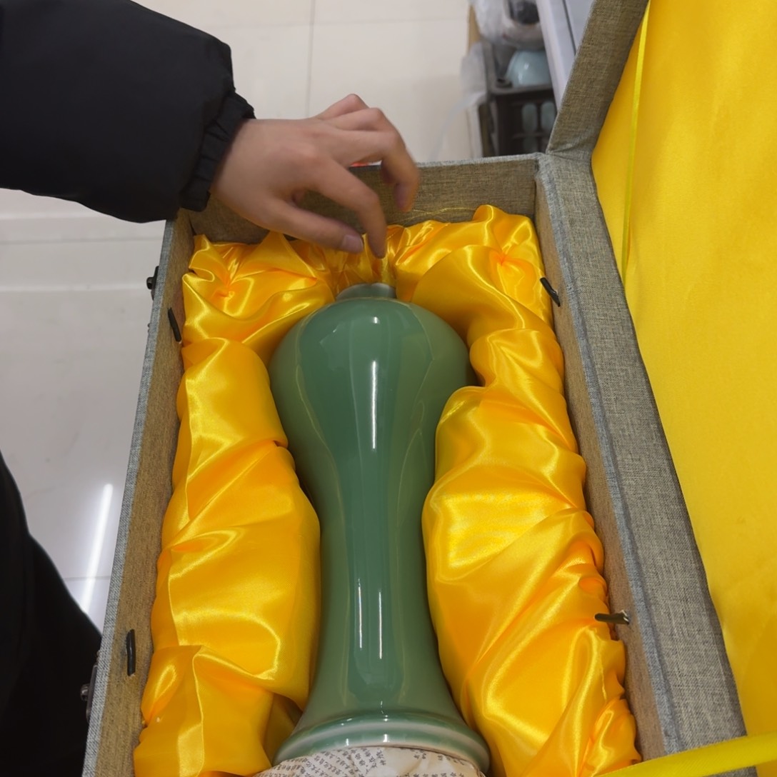 龙泉青瓷茶具微瑕6994