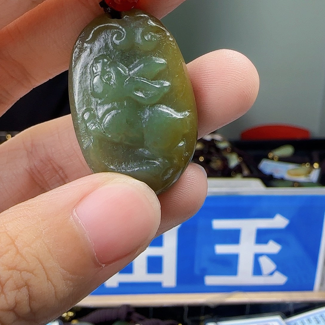 和田玉未镶嵌挂件