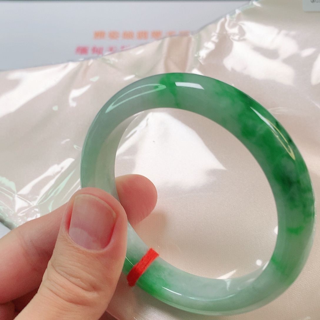 翡翠手镯未镶嵌翡翠手镯1485