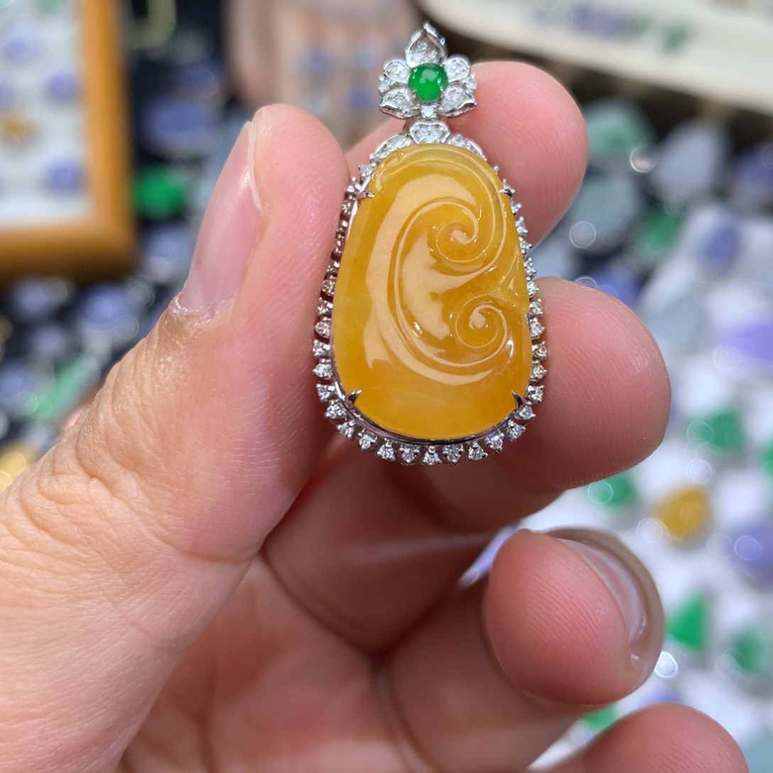 翡翠18K金镶嵌吊坠(不含链)签收后48小时鉴赏期