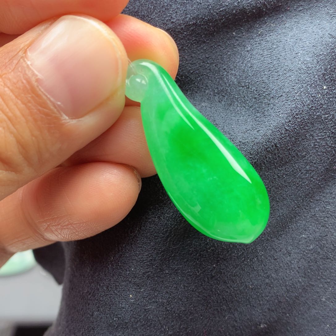 翡翠颈饰未镶嵌M****4上新
