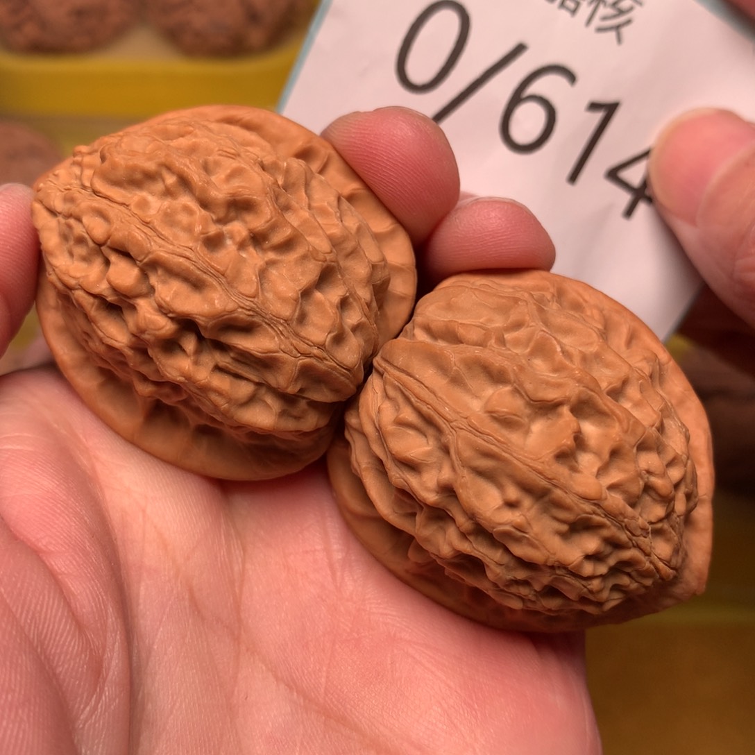 文玩核桃把件金牛37