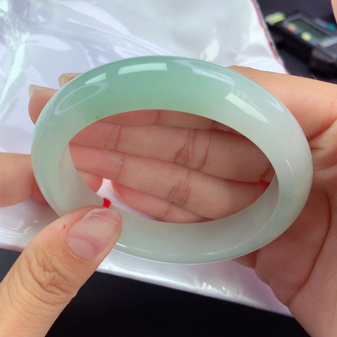 【闪购商品】翡翠手镯未镶嵌a 24042008