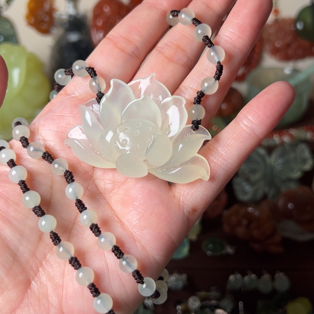 蛇纹石玉吊坠(赠链)未镶嵌