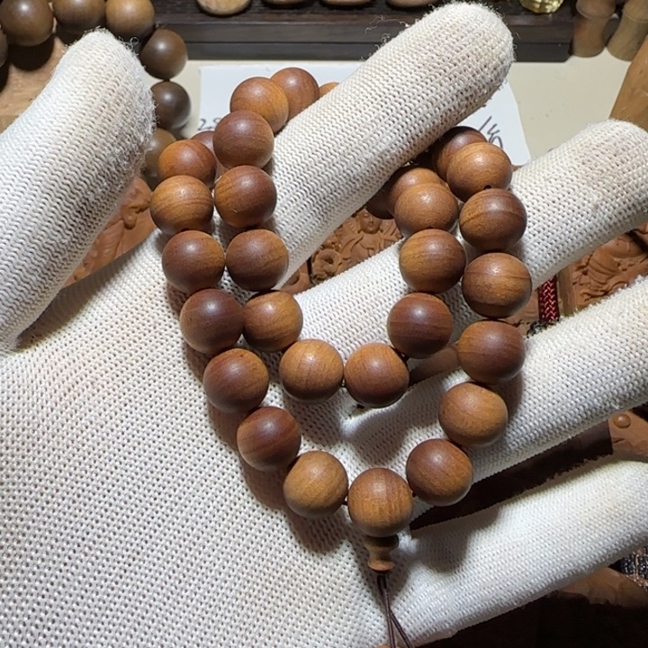 忌***盈老山檀香1.2黑肉横纹虎皮手持奶香甜凉沉水瑕疵