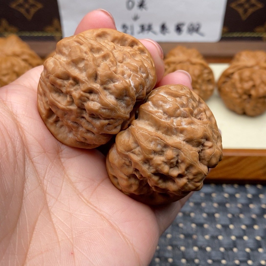 文玩核桃把件边43左右