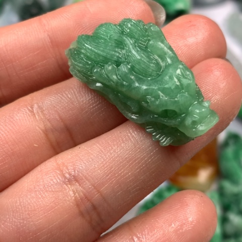 定制翡翠未镶嵌翡翠