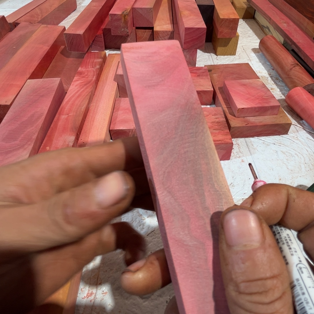 南***雁粉红象牙木板条1个