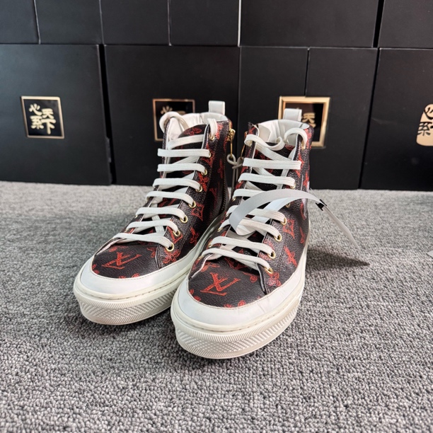 95新 LouisVuitton/路易威登 暗红老花板鞋尺码36码YSC0870