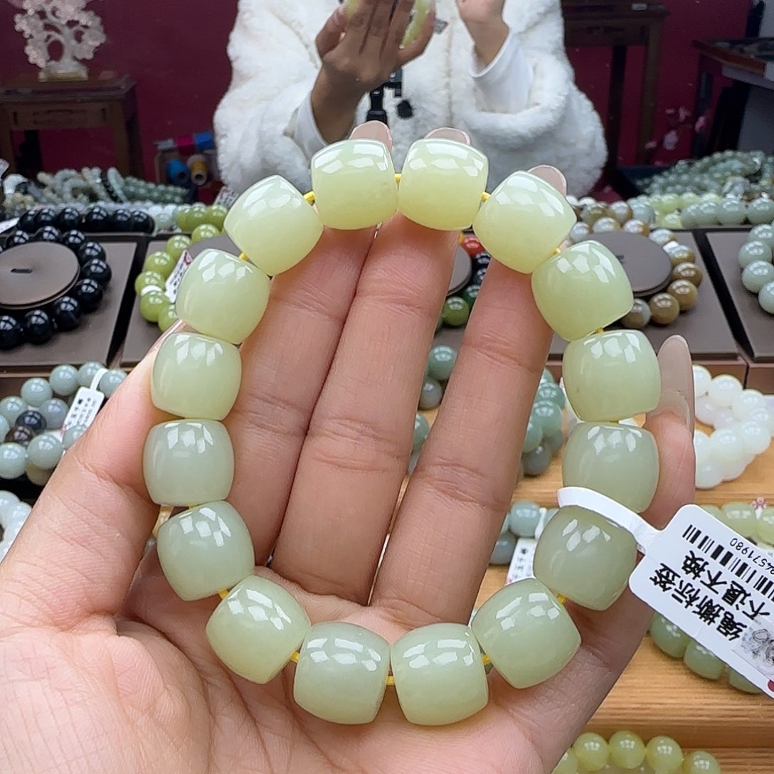 和田玉未镶嵌手链