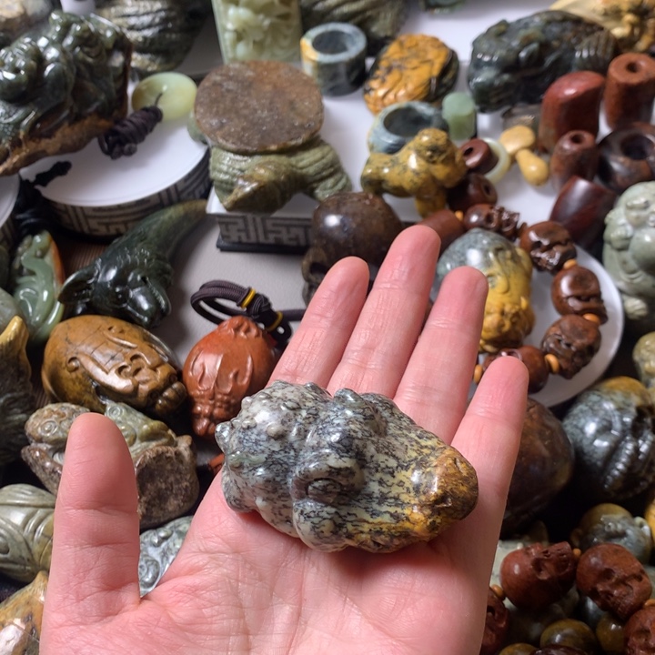 岫岩河磨玉（透闪石质玉）手链未镶嵌