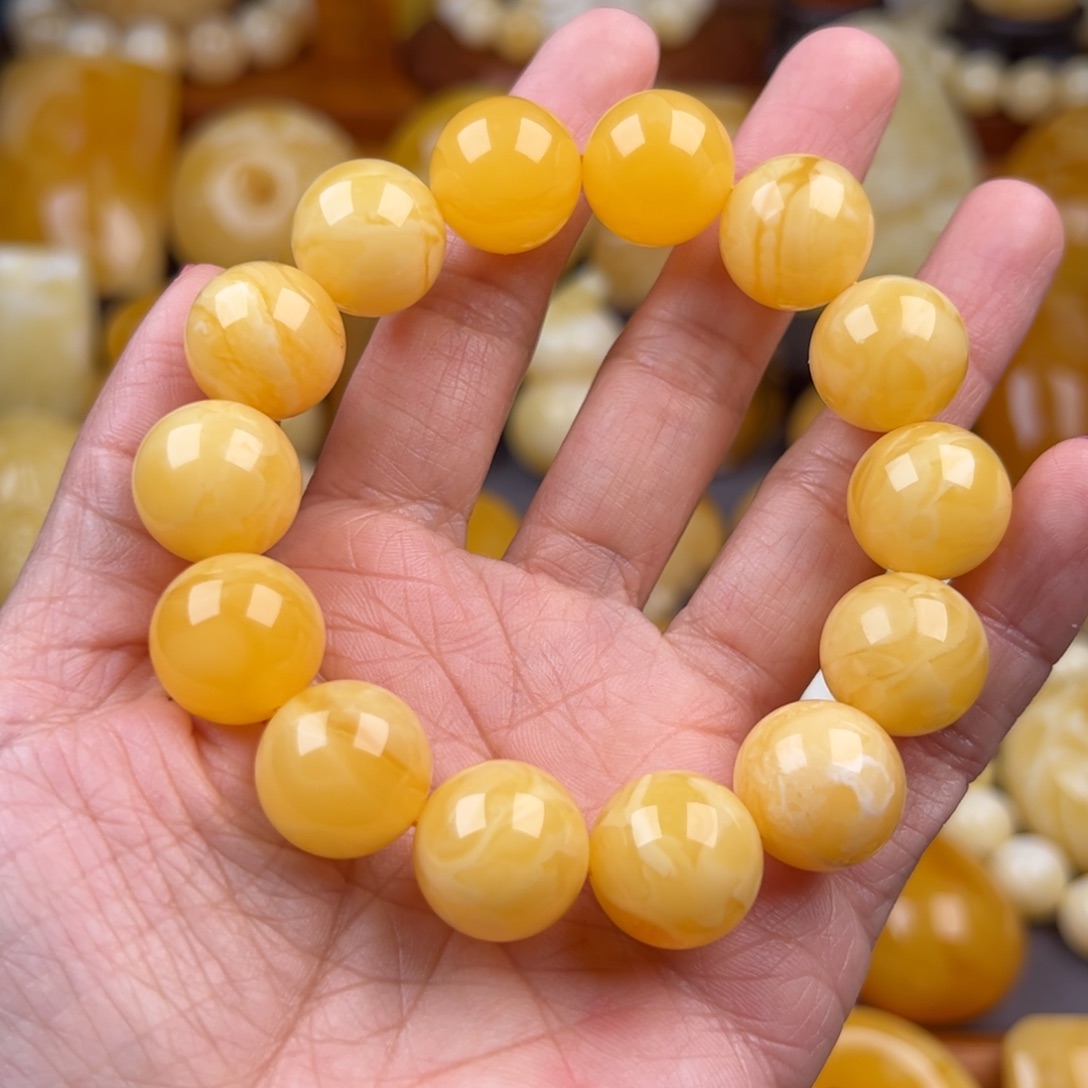 琥珀颈饰未镶嵌很***白纯天然琥珀蜜蜡无优化