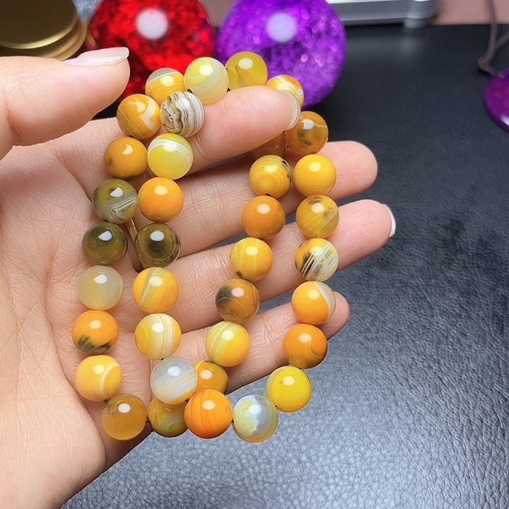 玛瑙/玉髓颈饰合金卡10牛黄