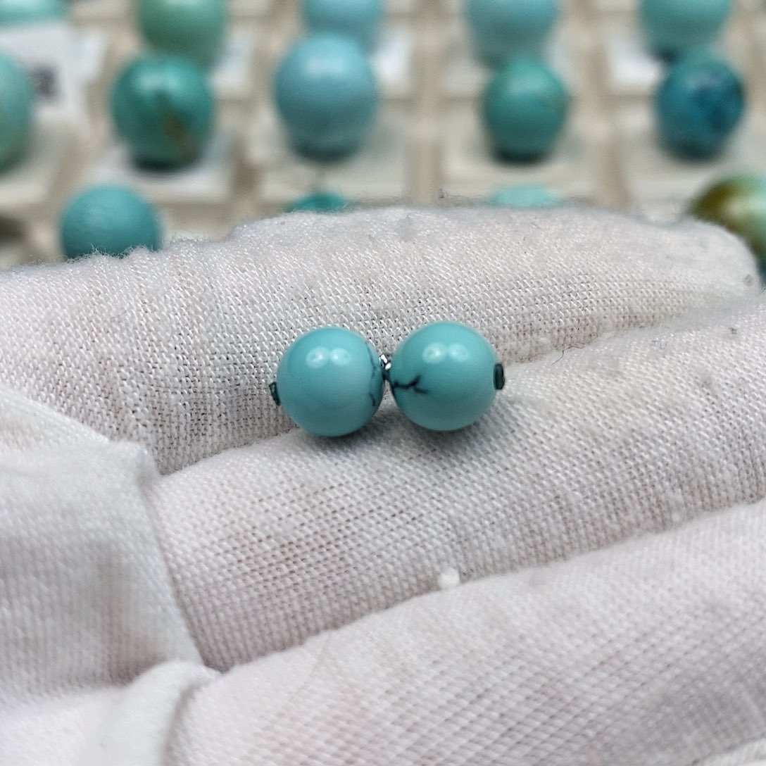 绿松石配饰未镶嵌?****?