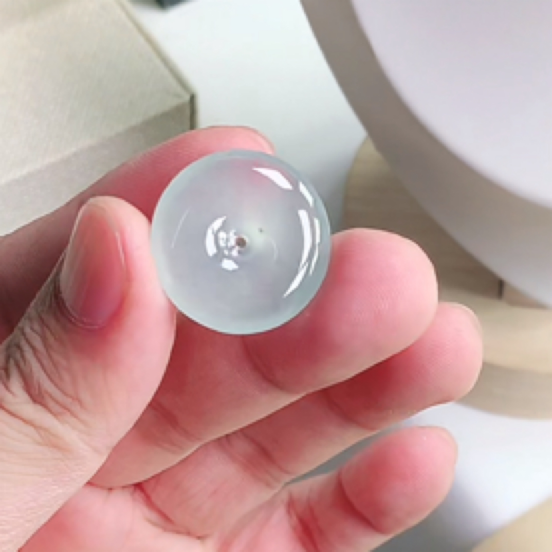 缅甸天然翡翠吊坠