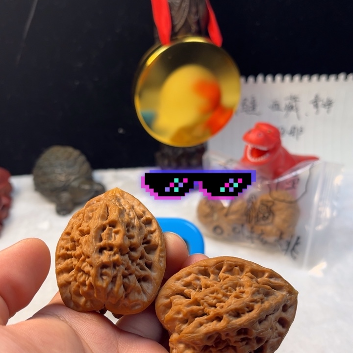 一***草吊坠文玩核桃文玩核桃