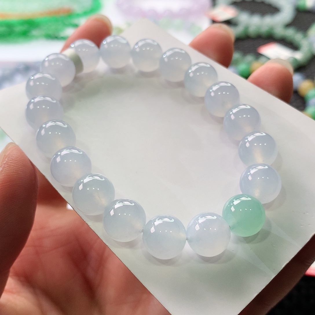 翡翠手链未镶嵌翡翠